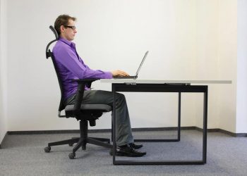 Chọn ghế đúng, tránh đau lưng -1