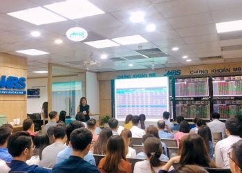 Chứng khoán diễn biến khó lường trong tuần này-1