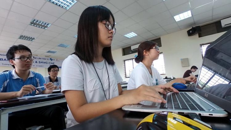 Công nghệ thông tin và du lịch tiếp tục là xu hướng chọn nghề - 1