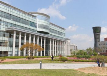 Du học sinh ở Hàn Quốc sẽ bị truy nã, ở tù vì bỏ học làm chui - 1