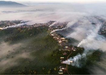 Giật mình khi xem bộ ảnh 'Bắt nét không khí, phơi màu ô nhiễm' - 14