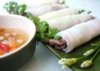 Món gỏi cuốn Việt Nam - cuốn mùa hè - 1