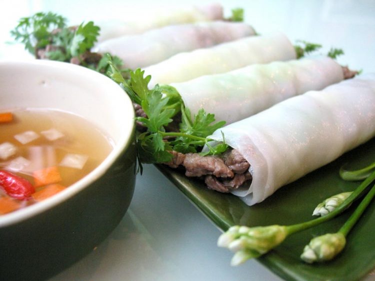 Món gỏi cuốn Việt Nam - cuốn mùa hè - 1