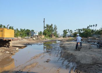 Hạ tầng kết nối TP.HCM: ách tắc tứ phía - 1