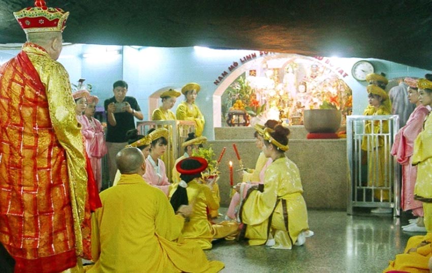 Linh Sơn Thánh Mẫu ở Tây Ninh - 7