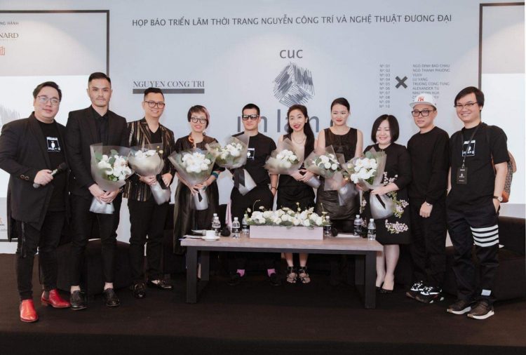 “Cục im lặng” triển lãm thời trang của NTK Nguyễn Công Trí tái hiện hành trình 20 năm