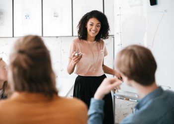 Thành công nhờ ngôn ngữ cử chỉ -2