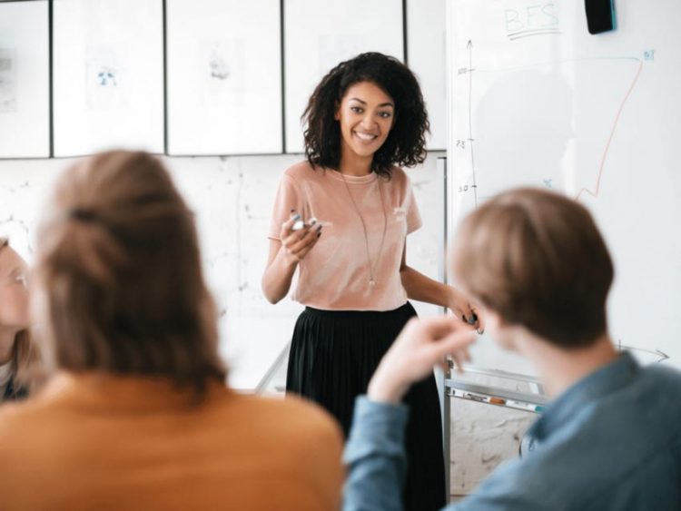 Thành công nhờ ngôn ngữ cử chỉ -2