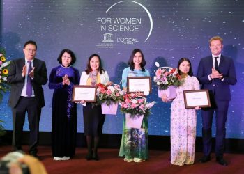 Trao giải thưởng “L’Oréal – UNESCO Vì sự phát triển phụ nữ trong khoa học” cho 3 Nhà khoa học nữ Việt Nam -5