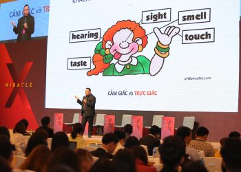 Trải nghiệm khách hàng trong kỷ nguyên số: Hãy “chạm” cho đúng