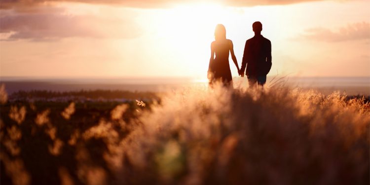 Hạnh phúc hơn nhờ vợ chồng hẹn hò-1