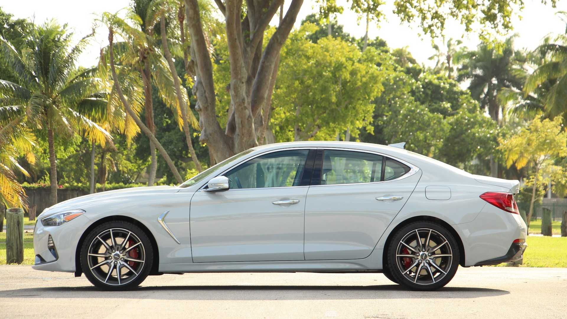 Genesis G70 động cơ 2.5L turbo - 2