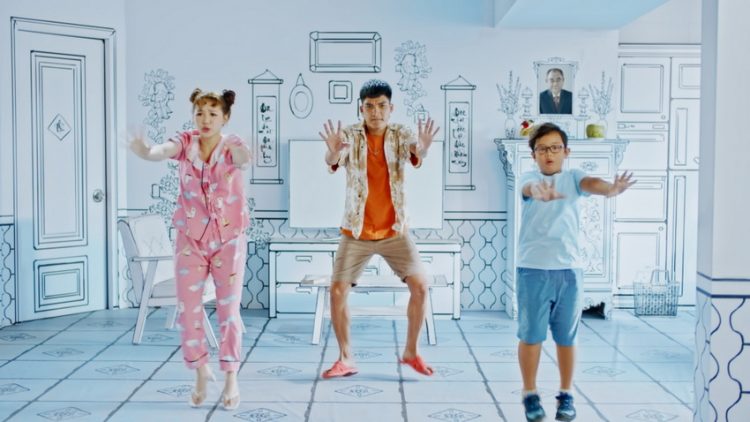 AMEE tiểu công chúa V-Pop kết hợp rapper Huỳnh James thể hiện ca khúc nhạc phim Tết