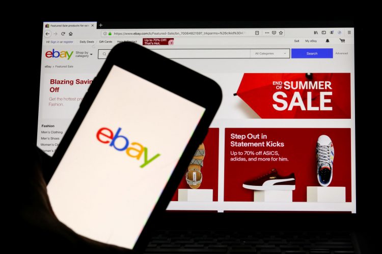 Facebook và eBay sẽ ngăn chặn thông tin sai lệch về đánh giá sản phẩm