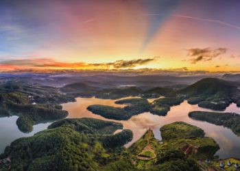 Sương mai bảng lãng trên mặt hồ Tuyền Lâm, đẹp tựa trời Âu - 7