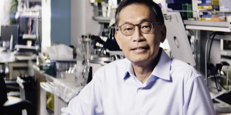 Giáo sư Đặng Văn Chí: Người theo đuổi liệu pháp điều trị ung thư mới - 1