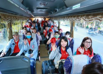 Hành trình “Về nhà ăn tết” 2020 đưa 2000 người lao động về đón Xuân Canh Tý - 4