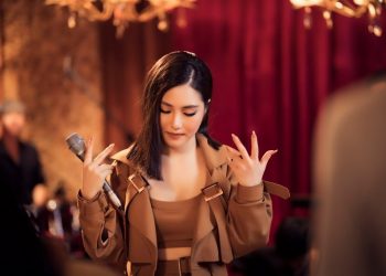 Hương Tràm “khoác áo mới” cho bản hit được ra mắt sau gần 1 năm đi du học