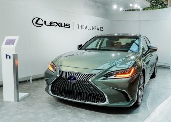 Lexus giới thiệu ES và LS mới, sử dụng động cơ Hybrid tại Việt Nam - 1