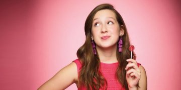 Ngôn ngữ cơ thể nào dễ ‘hớp hồn’ người nhất?