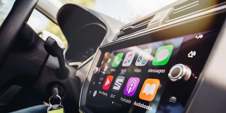 Tính năng mới iOS 13.4 ‘CarKey” dùng iPhone mở khóa xe