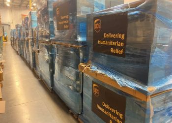 UPS vận chuyển hơn 2 triệu khẩu trang y tế đến Trung Quốc phòng ngừa Virus Corona