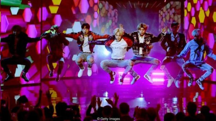 Hào quang và bi kịch trên con đường chinh phục thế giới của K-Pop -1