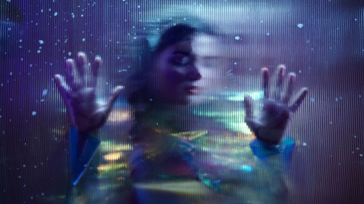 Tại sao nên đọc lại 'Đêm hồng hoang' của René Barjavel? - 01