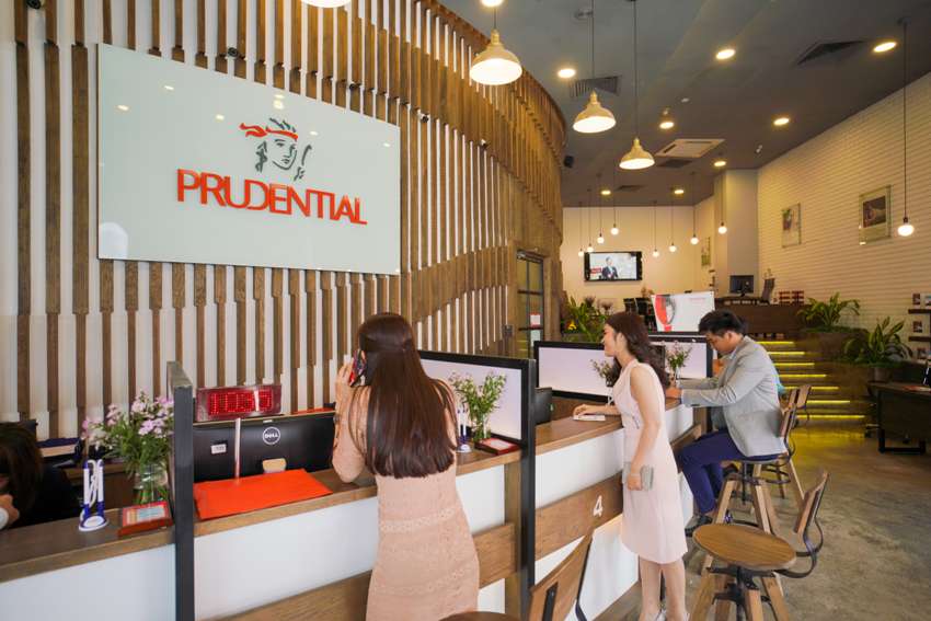 Prudential hỗ trợ khách hàng nhiễm virus Corona