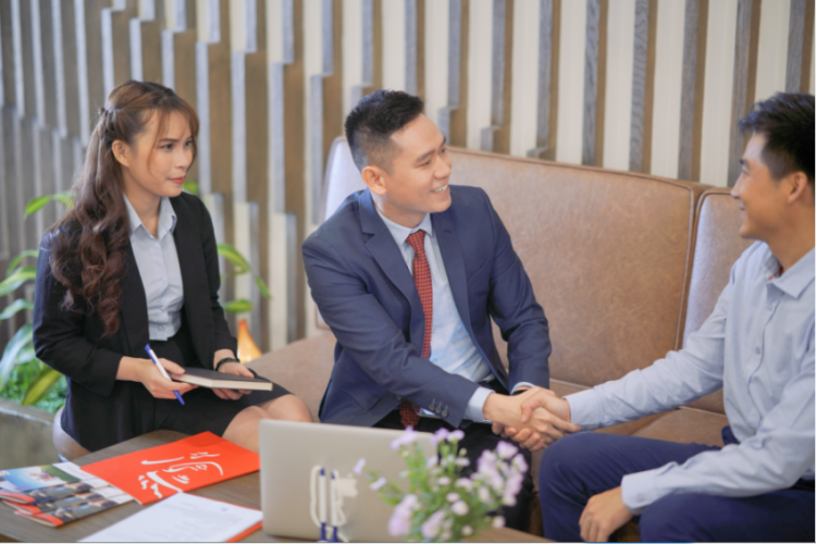 Prudential Việt Nam hỗ trợ y tế đặc biệt cho khách hàng bị nhiễm virus Corona