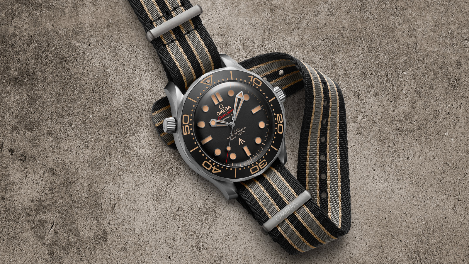 Siêu phẩm mới nhất của chàng điệp viên 007: OMEGA Seamaster Diver 300M 007 Edition - 04
