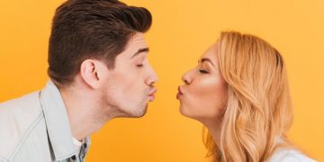 Vì sao chúng ta hôn? -1