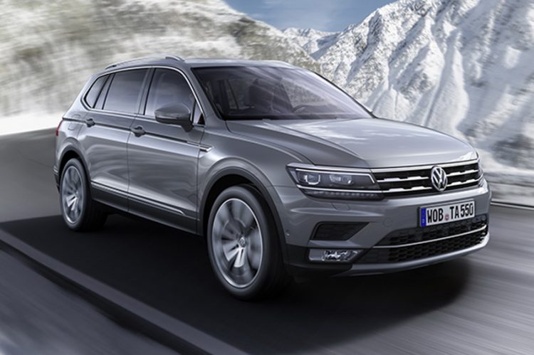 Volkswagen Việt Nam ưu đãi 100% phí trước bạ cho bộ đôi Tiguan và Passat - 1