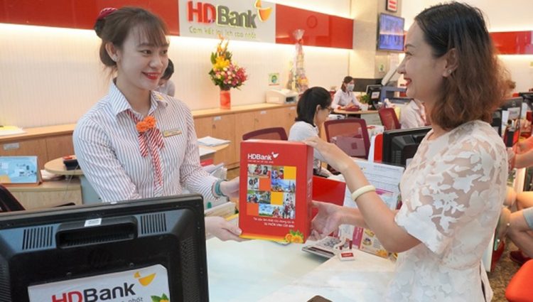 Ngập tràn quà tặng từ HDBank mừng Quốc tế Phụ nữ 8/3