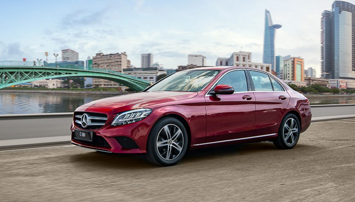 Mercedes-Benz C 180 có giá 1,399 tỷ tại VN, đối đầu cả Camry và Accord - 27