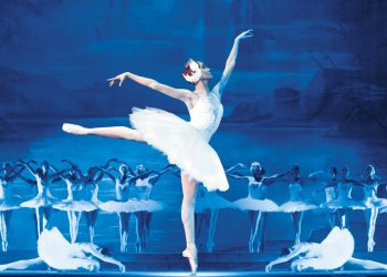 Nhà hát Bolshoi chiếu ballet kinh điển online cho khán giả thời COVID-19