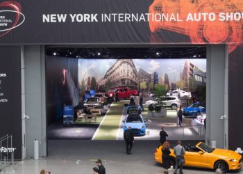 Triển lãm Ô tô New York 2020 bị hoãn vì Covid-19