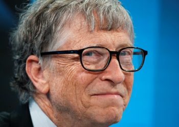 Tỷ phú Bill Gates rút khỏi Hội đồng quản trị Microsoft - 1