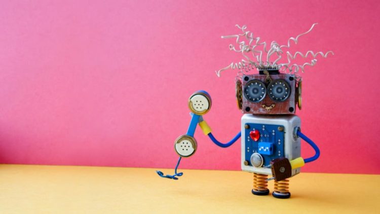 Giọng nói giống người và nguy cơ tiêm tàng -8