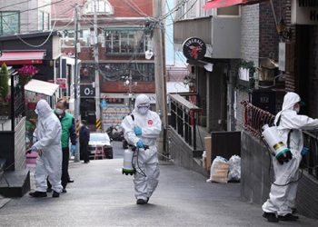 Dịch COVID-19 ngày 15-5: Mỹ hướng dẫn mở cửa trường học, nơi làm việc - Ảnh 1