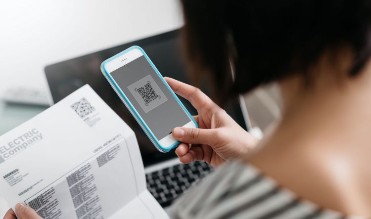 37 ngân hàng tiếp tục miễn, giảm phí chuyển tiền từ 25-3