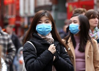 Từ ngày 22/3, tạm dừng nhập cảnh tất cả người nước ngoài vào Việt Nam