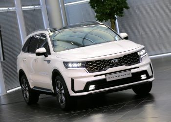 Kia Sorento 2021 thế hệ mới ra mắt, sang trọng đầy tiện nghi - 01