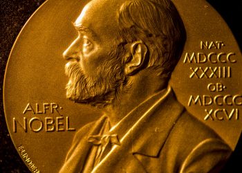 5 sự thật gây sốc về giải Nobel -6