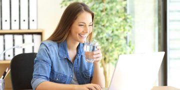 8 lý do không nên từ bỏ công việc yêu thích vì một mối quan hệ -1