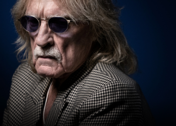 Danh ca Pháp Christophe, lừng danh với ‘Aline’, ‘Les mots bleus’ qua đời ở tuổi 74