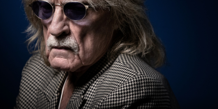 Danh ca Pháp Christophe, lừng danh với ‘Aline’, ‘Les mots bleus’ qua đời ở tuổi 74