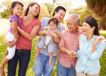 Cách sống của cha mẹ ảnh hưởng đến con cái như thế nào? - 1