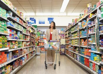 Cảnh giác với mầm bệnh khi đến cửa hàng tạp hóa -1