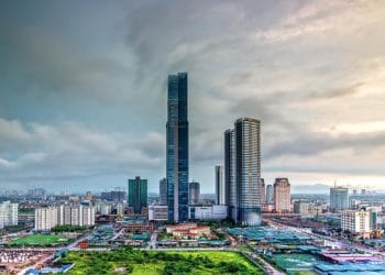 Tòa nhà Landmark72 ủng hộ 1 tỉ đồng chống dịch - Ảnh 1